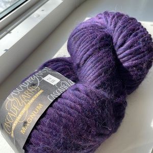1 skein Cascade Magnum yarn 100% wool
